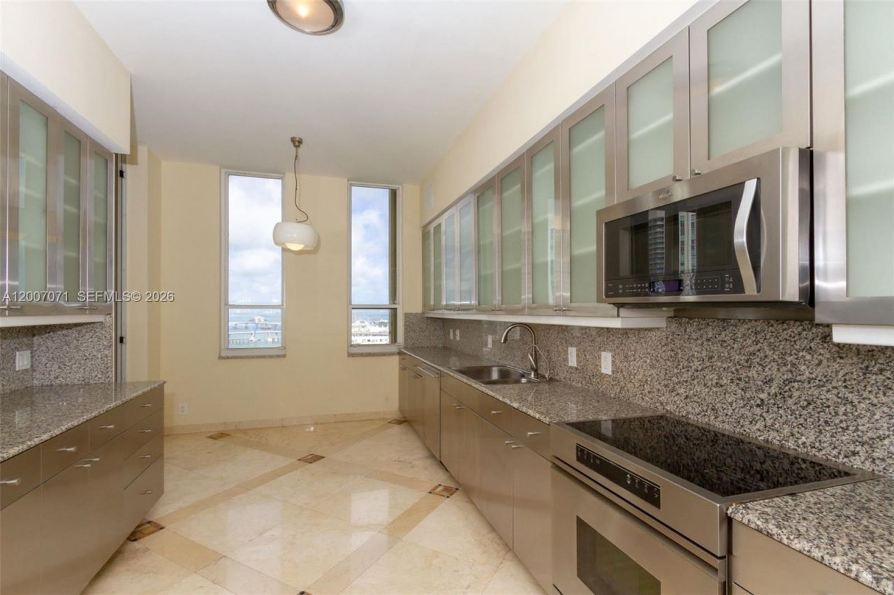 888 Brickell Key Dr, Unit 2802, Miami, FL 33131 Photo
