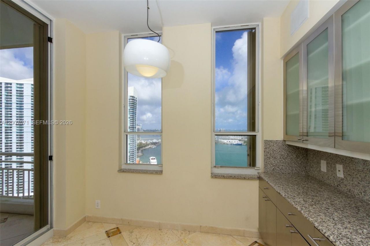 888 Brickell Key Dr, Unit 2802, Miami, FL 33131 Photo