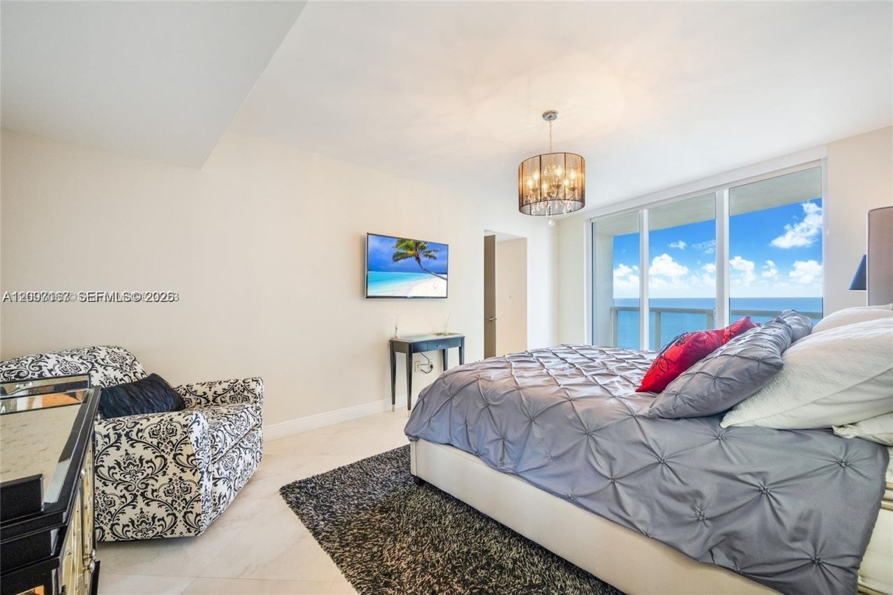 17201 Collins Ave, Unit 2305, Sunny Isles Beach, FL 33160 Photo