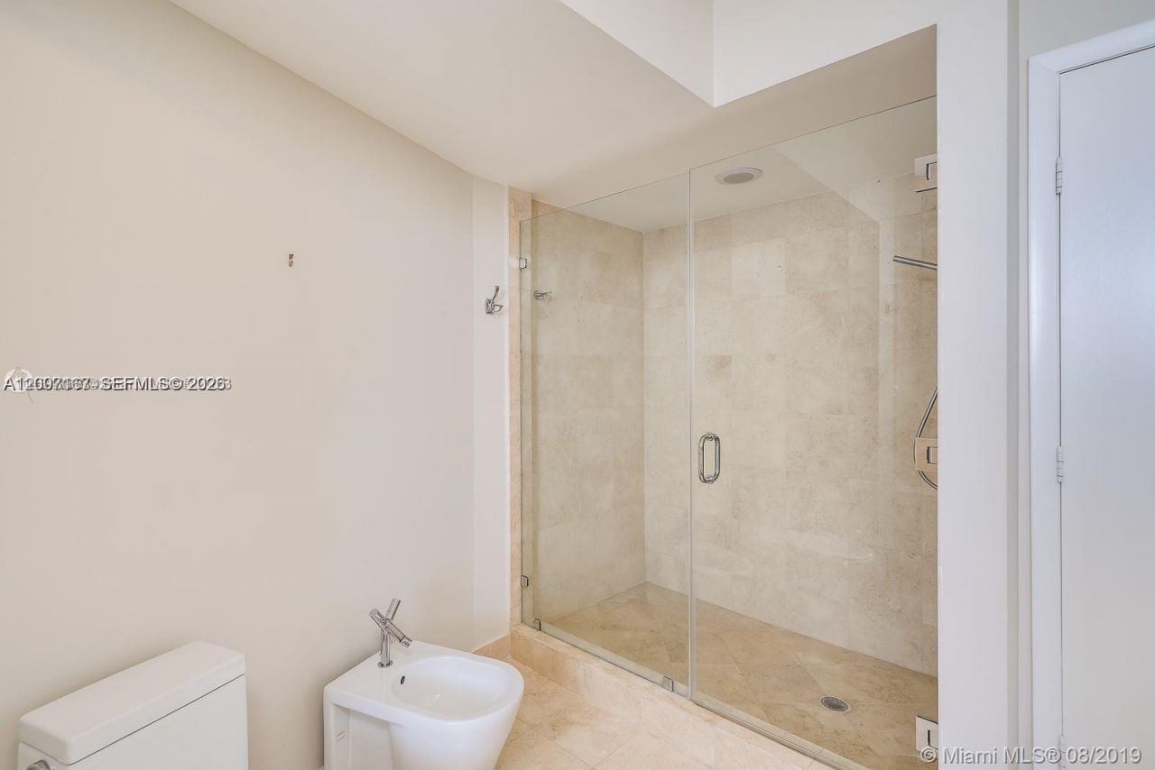 17201 Collins Ave, Unit 2305, Sunny Isles Beach, FL 33160 Photo