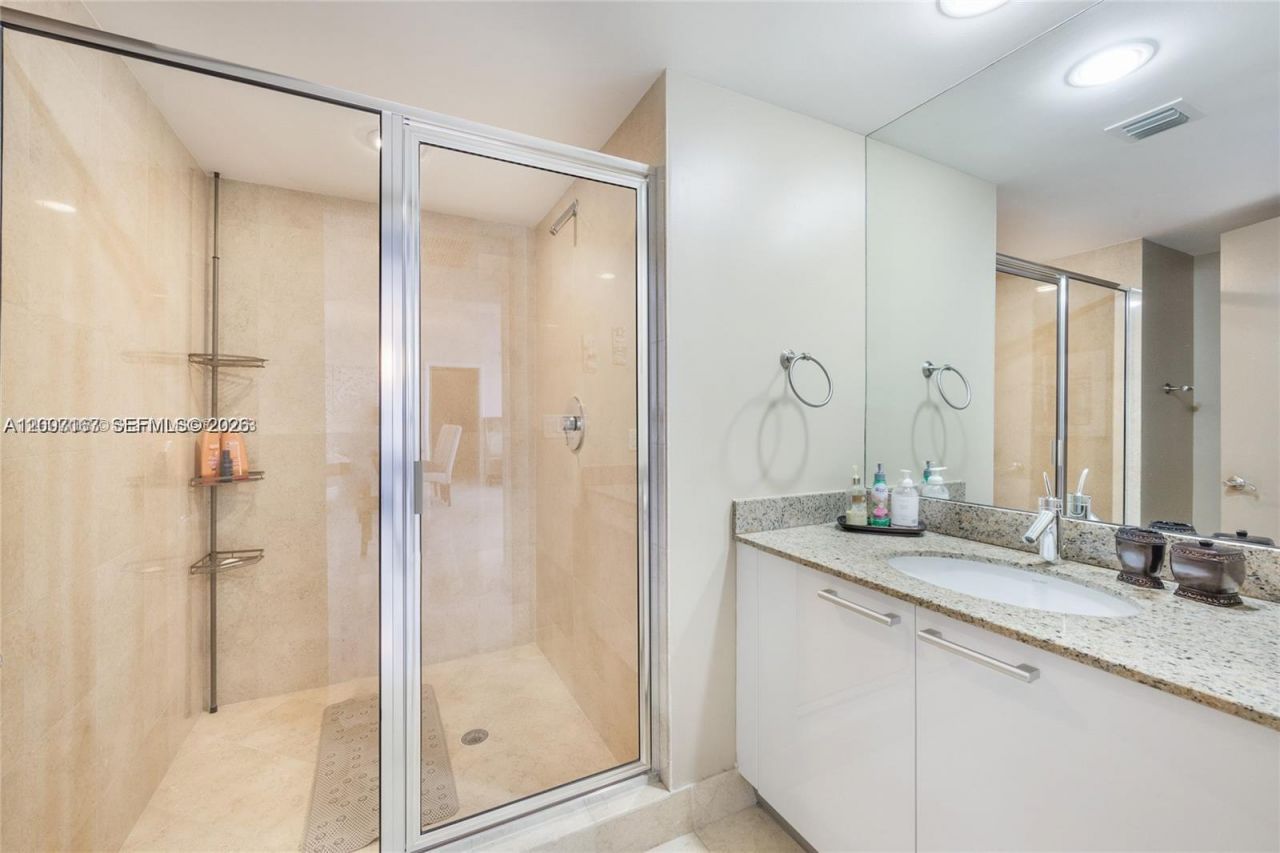 17201 Collins Ave, Unit 2305, Sunny Isles Beach, FL 33160 Photo
