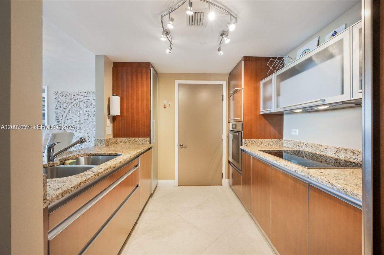 17201 Collins Ave, Unit 2305, Sunny Isles Beach, FL 33160 Photo