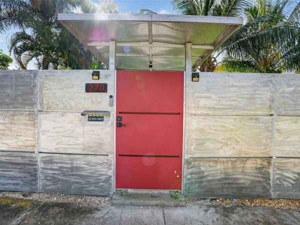 270 NW 106th St, Miami, FL 33150