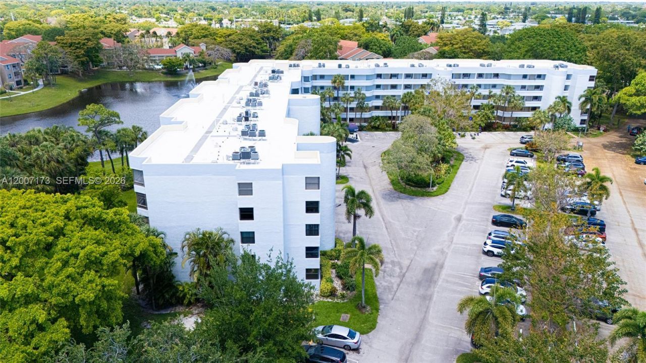 1850 Homewood Blvd, Unit 5010, Delray Beach, FL 33445 Photo
