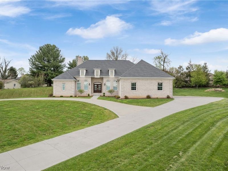 6443 Hills and Dales Road NW, Canton, OH 44708 Photo 1
