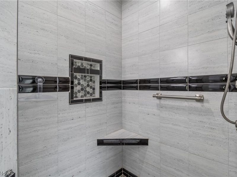 6443 Hills and Dales Road NW, Canton, OH 44708 Photo 21