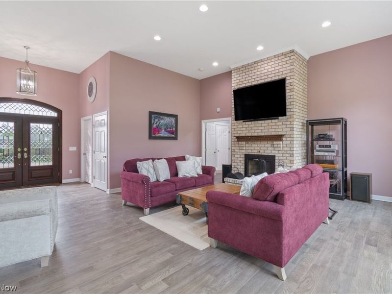 6443 Hills and Dales Road NW, Canton, OH 44708 Photo 5