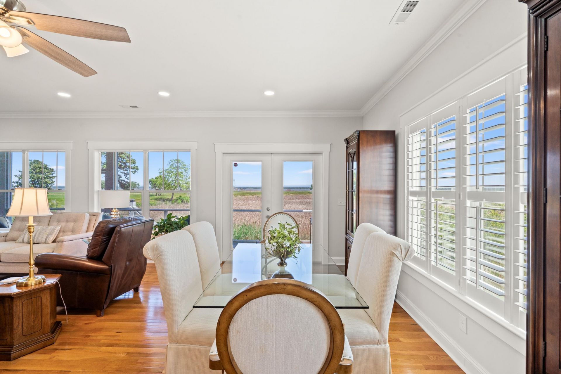 141 Oak Bay Dr. Photo 15