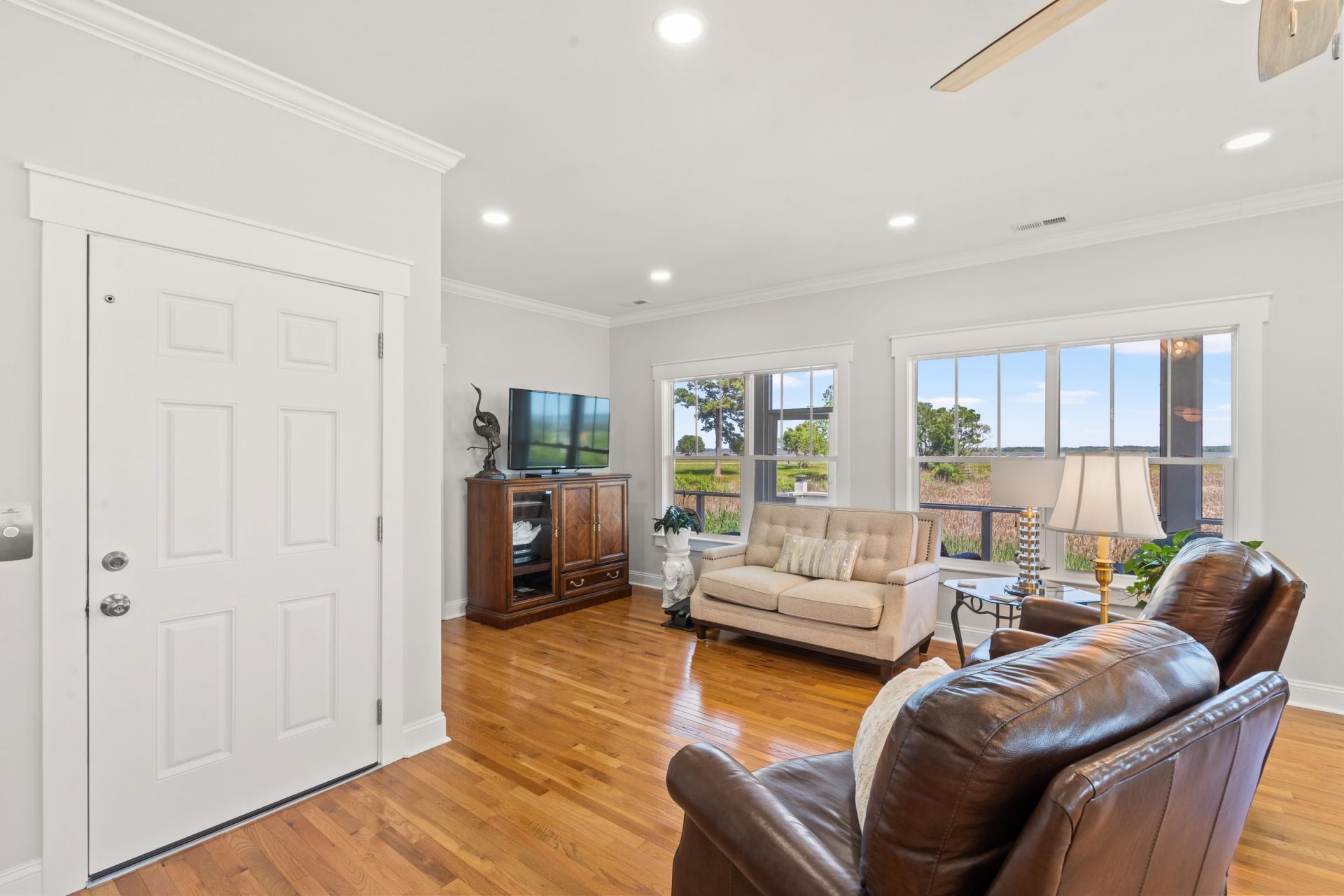 141 Oak Bay Dr. Photo 17