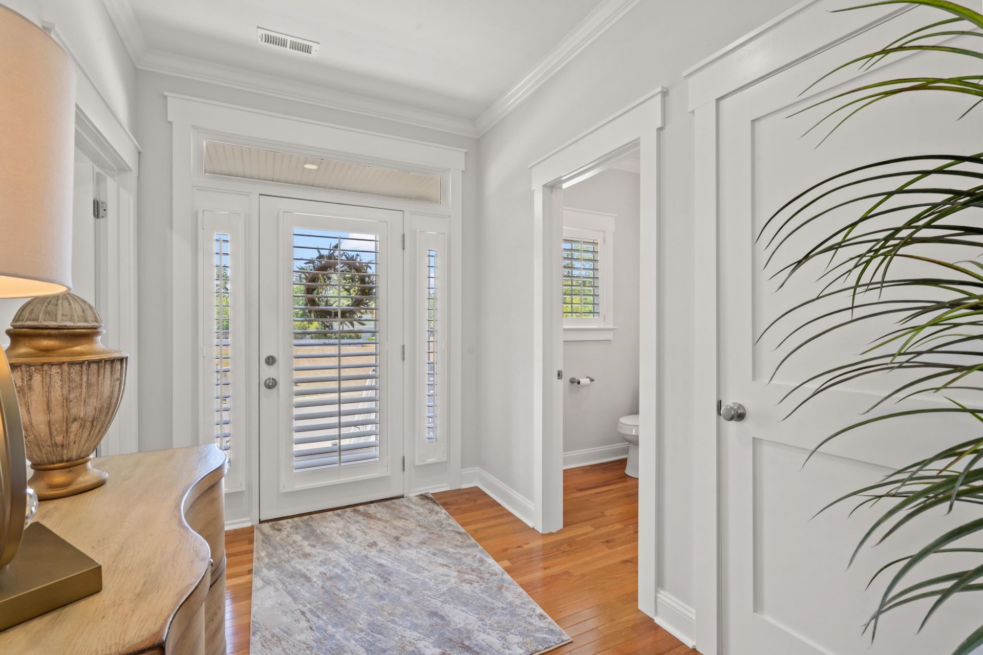 141 Oak Bay Dr. Photo 8