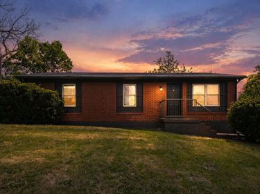 210 Chapel Street, Paris, KY 40361