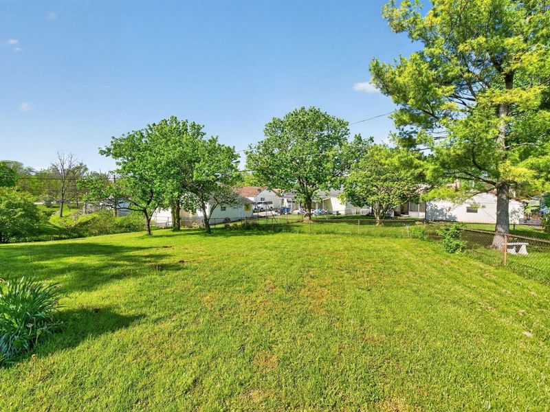 3937 Lexmont Road S, Columbus, OH 43228 Photo 15