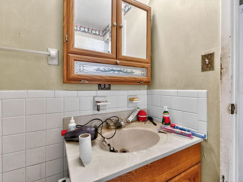 3937 Lexmont Road S, Columbus, OH 43228 Photo 28