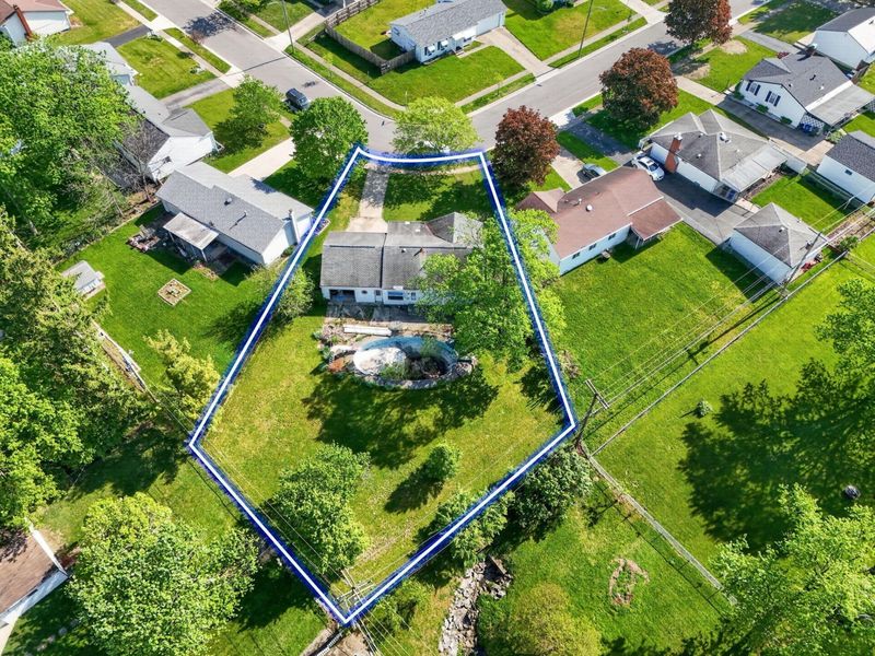 3937 Lexmont Road S, Columbus, OH 43228 Photo 3