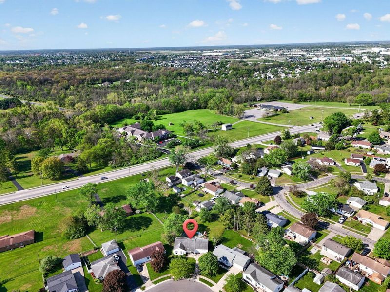 3937 Lexmont Road S, Columbus, OH 43228 Photo 4