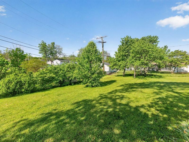 3937 Lexmont Road S, Columbus, OH 43228 Photo 9