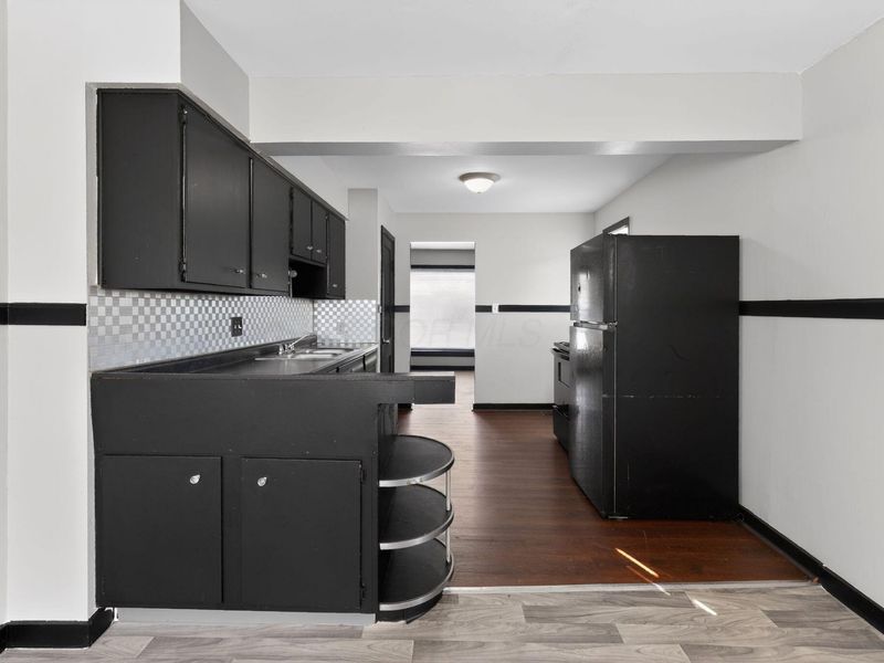 2899 McGuffey Road , Columbus, OH 43224 Photo 11