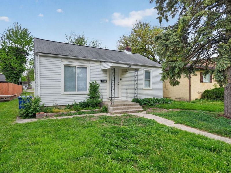 2899 McGuffey Road , Columbus, OH 43224 Photo 2