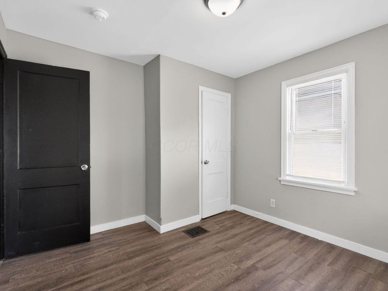 2899 McGuffey Road , Columbus, OH 43224 Photo 23