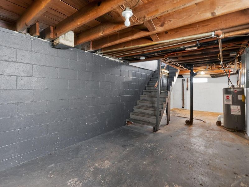 2899 McGuffey Road , Columbus, OH 43224 Photo 29