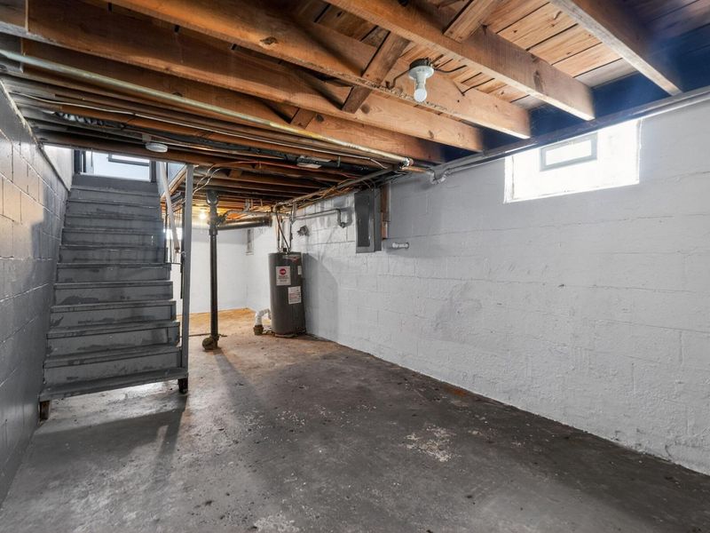 2899 McGuffey Road , Columbus, OH 43224 Photo 30