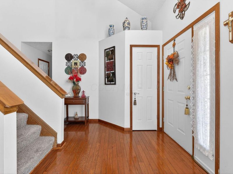 6324 Rossmore Lane, Canal Winchester, OH 43110 Photo 4