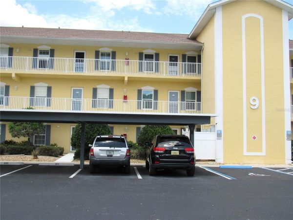 175 KINGS HIGHWAY , Unit 933, PUNTA GORDA, FL 33983