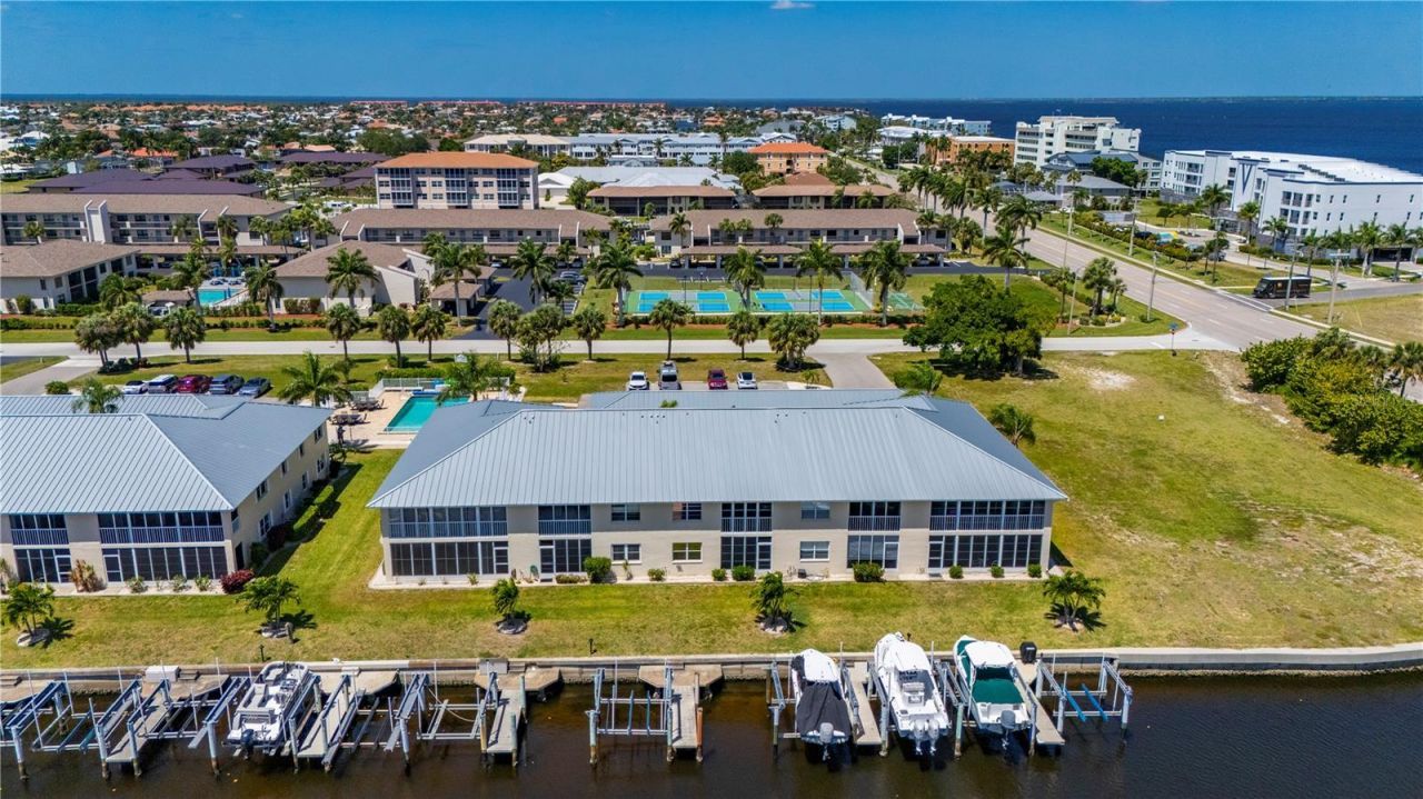 220 Coldeway Drive , Unit 123, Punta Gorda, FL 33950 Photo