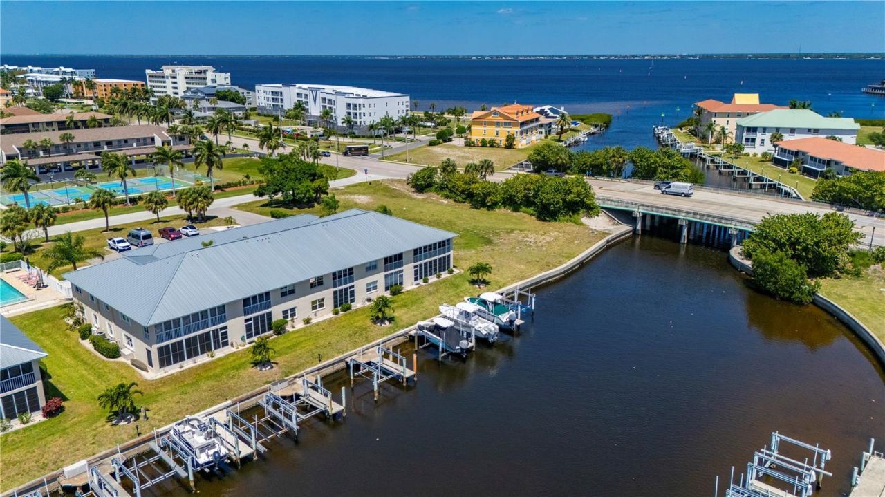 220 Coldeway Drive , Unit 123, Punta Gorda, FL 33950 Photo