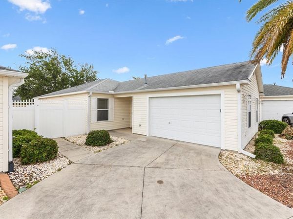 979 SMYRNA STREET , THE VILLAGES, FL 32162