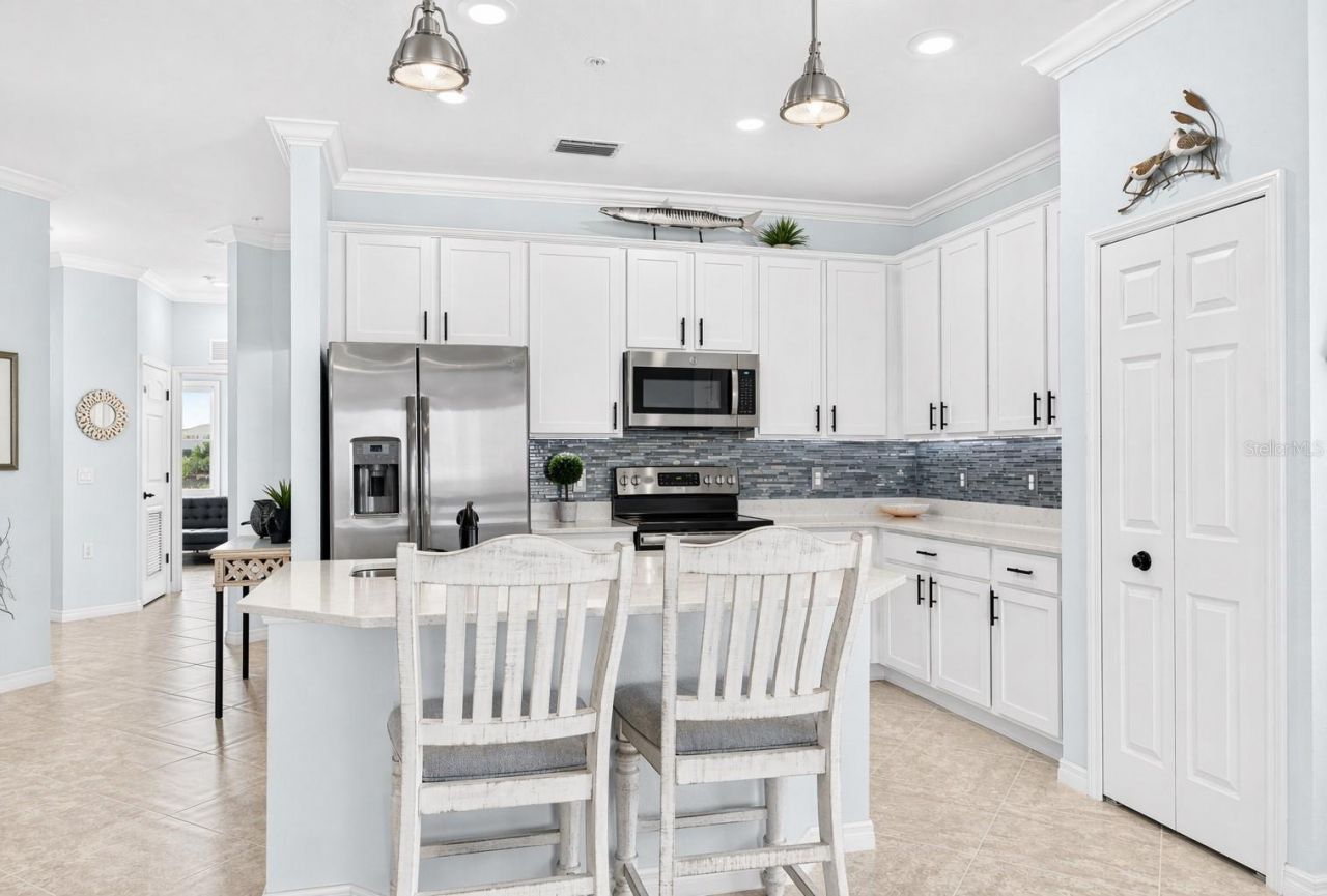 1020 Tidewater Shores Loop, Unit 301, Bradenton, FL 34208 Photo
