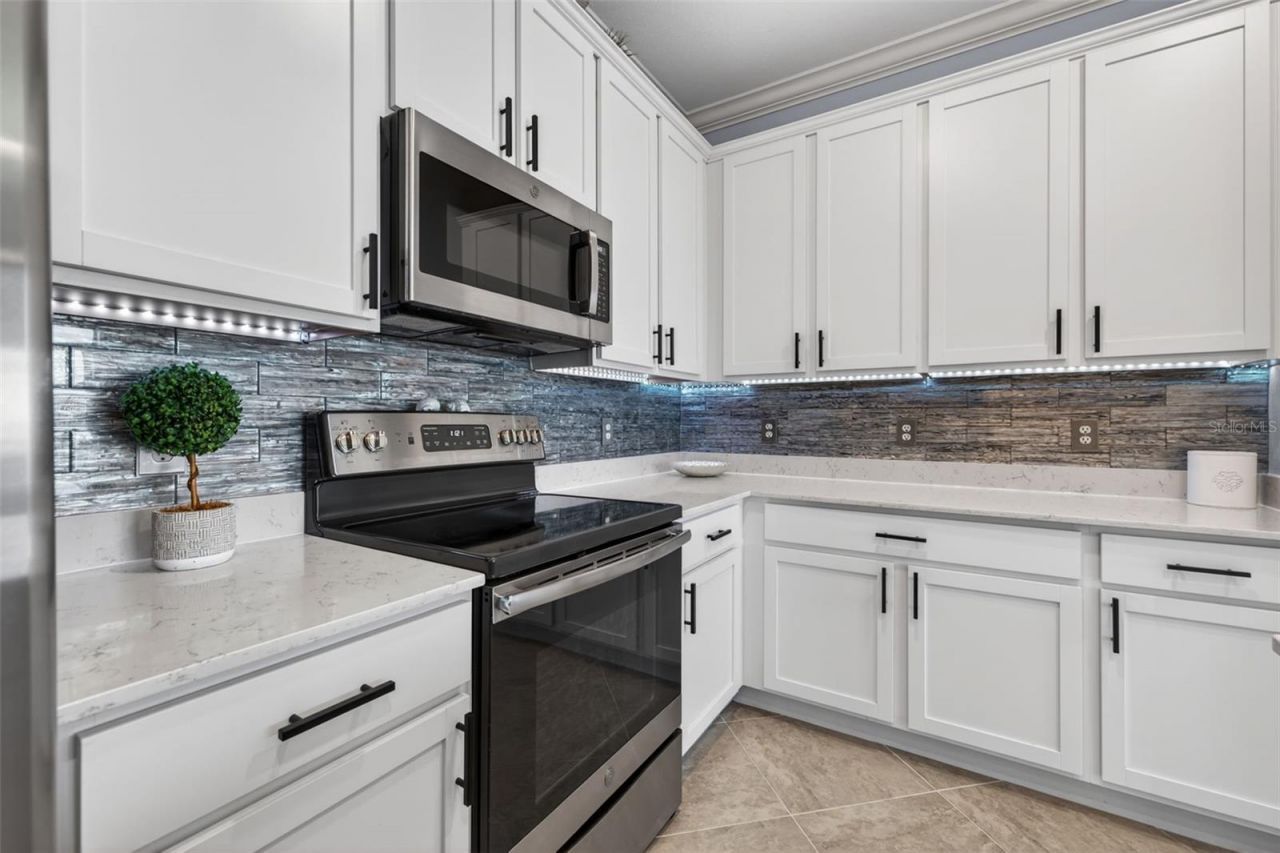 1020 Tidewater Shores Loop, Unit 301, Bradenton, FL 34208 Photo