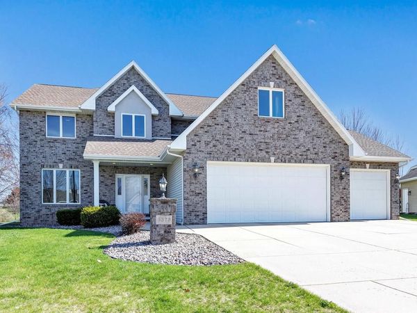 3373 LANGDON STREET, Green Bay, WI 54311