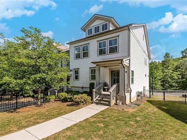 333 Vista Lane, Woodstock, GA 30189