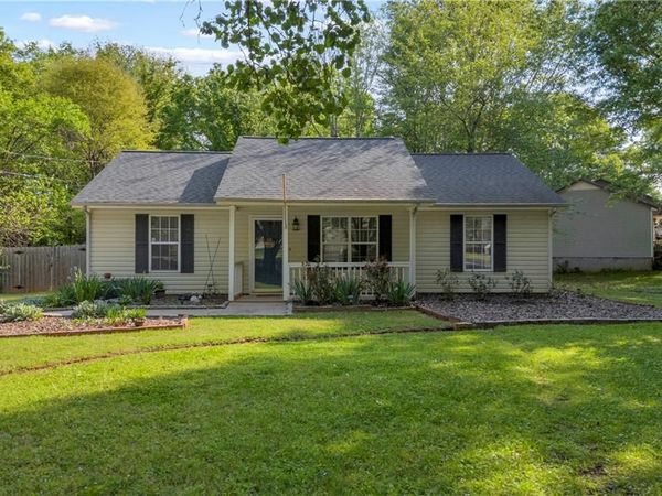 40 mimosa Drive , Winder, GA 30680