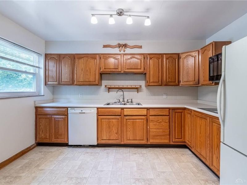 1169 Waving Willow Drive, Dayton, OH 45409 Photo 31