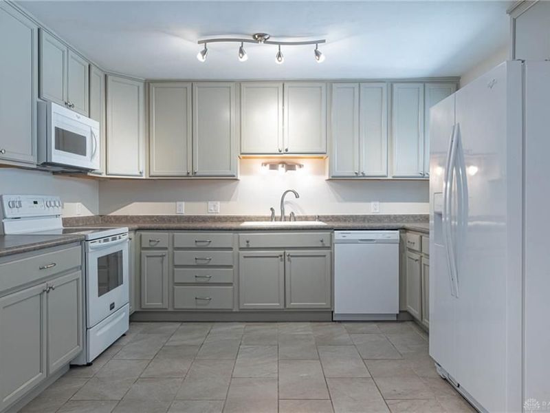 1169 Waving Willow Drive, Dayton, OH 45409 Photo 6