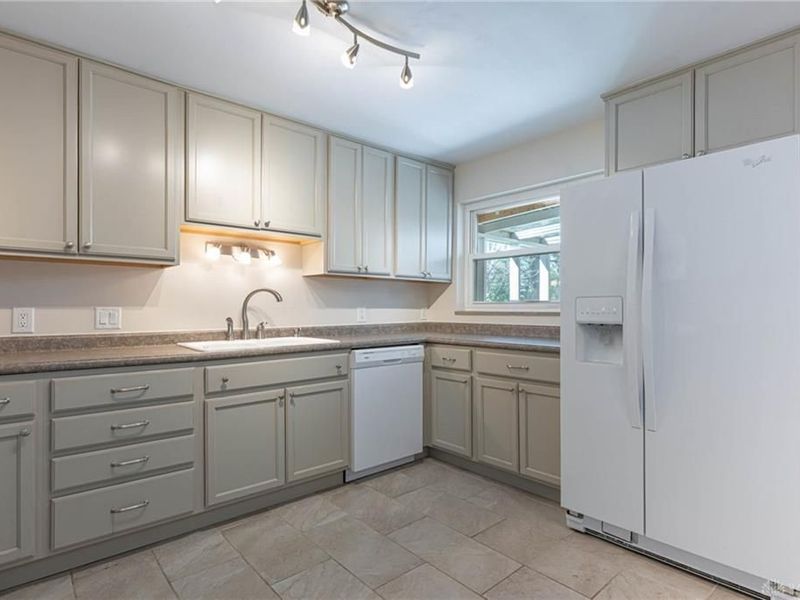 1169 Waving Willow Drive, Dayton, OH 45409 Photo 7