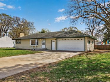 2850 119th Avenue NW, Coon Rapids, MN 55433