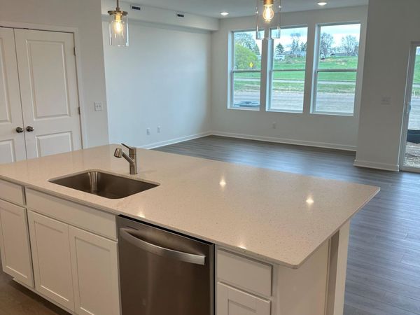 6297 Ivywood Avenue S, Cottage Grove, MN 55016