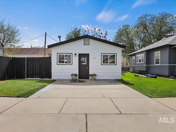 718 E Belmont St, Caldwell, ID 83605
