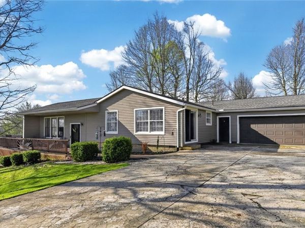 7702 North Ridge Place , Lisbon, OH 44432