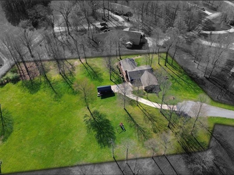 7702 North Ridge Place, Lisbon, OH 44432 Photo 2