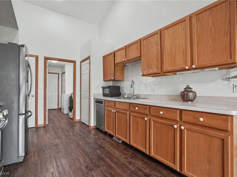 445 E Reserve Drive, Cuyahoga Falls, OH 44223 Photo 14