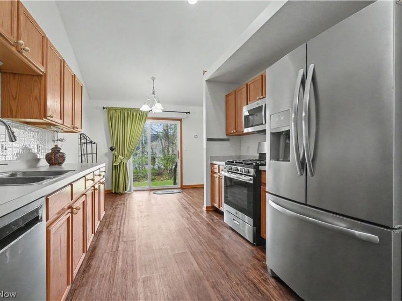 445 E Reserve Drive, Cuyahoga Falls, OH 44223 Photo 15