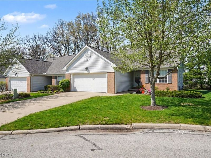 445 E Reserve Drive, Cuyahoga Falls, OH 44223 Photo 38