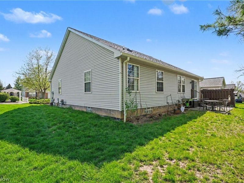 445 E Reserve Drive, Cuyahoga Falls, OH 44223 Photo 43