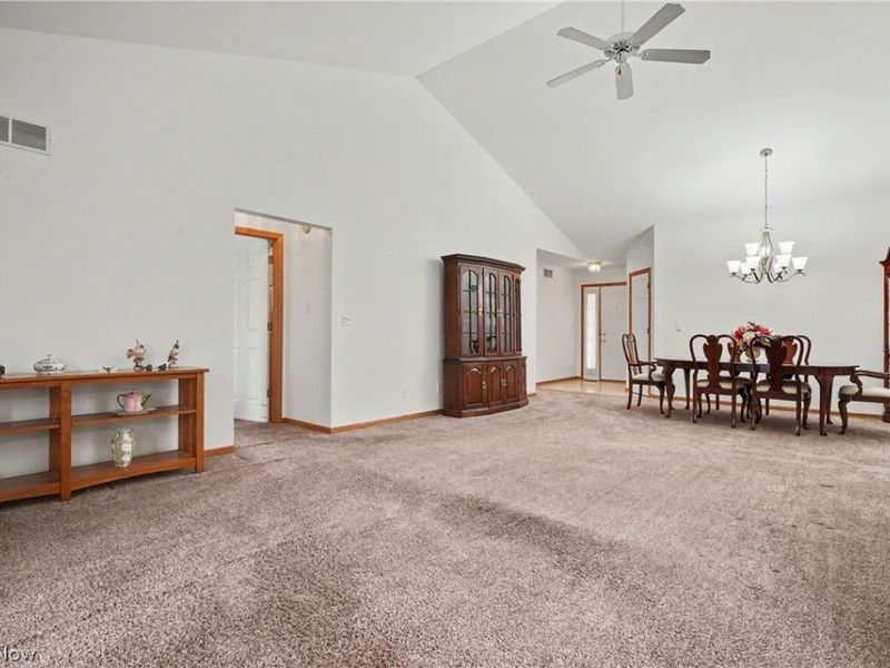 445 E Reserve Drive, Cuyahoga Falls, OH 44223 Photo 6