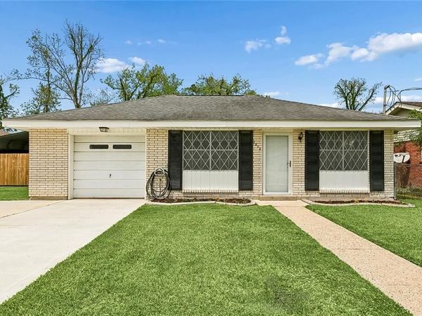 2812 DOLORES Drive, Marrero, LA 70072