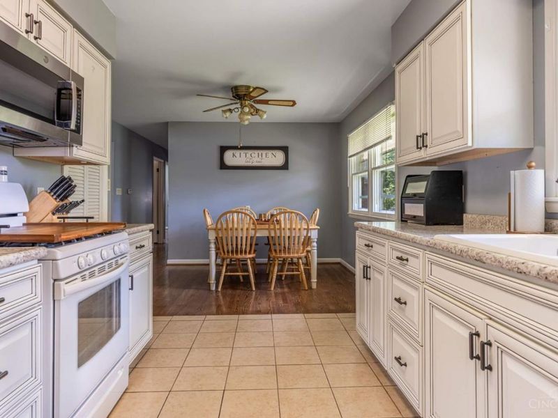 8211 Julie Marie Drive, West Chester, OH 45069 Photo 11
